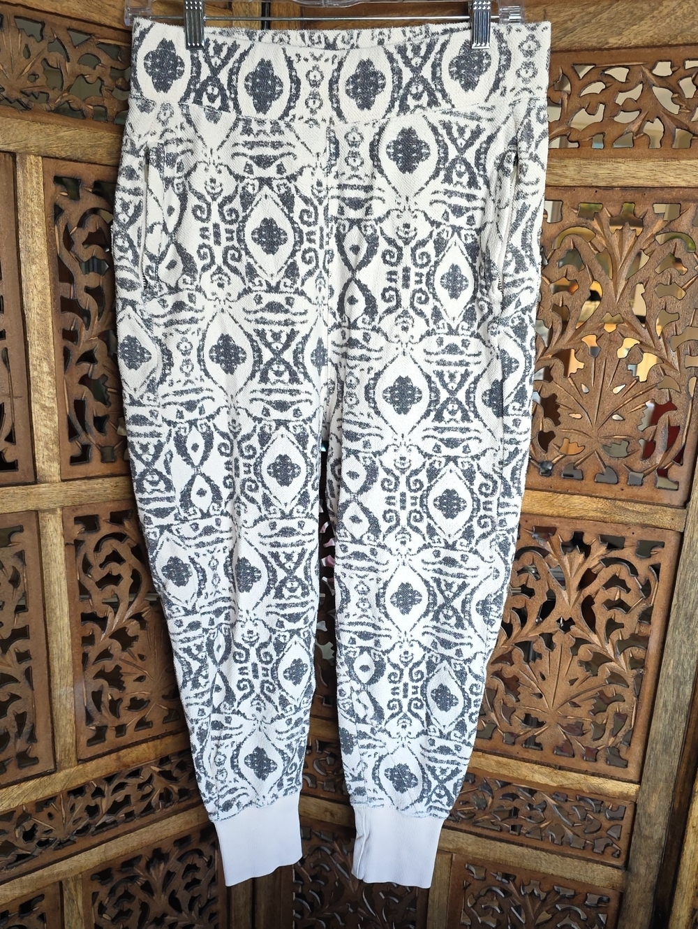 Free People Movement Printed Jogger Pants in Off White and Gray
